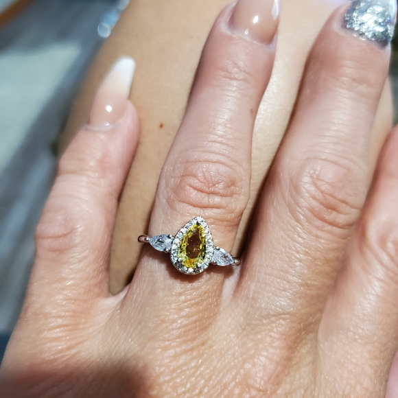 925 Silver Cz & CITRINE GEMSTONE  RING SZ 8 NWT - Picture 3 of 6